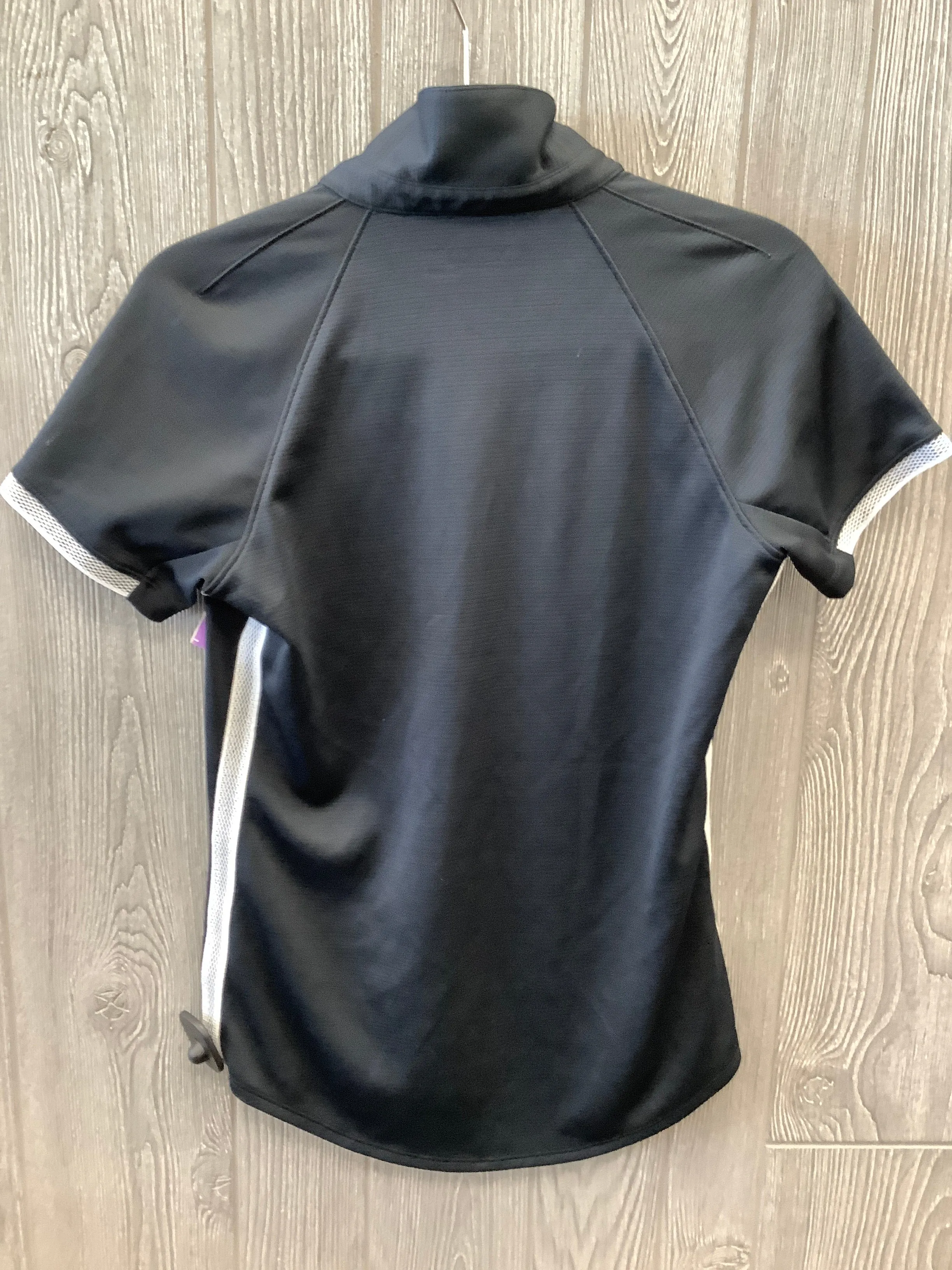 Black Top Short Sleeve Under Armour, Size Xs