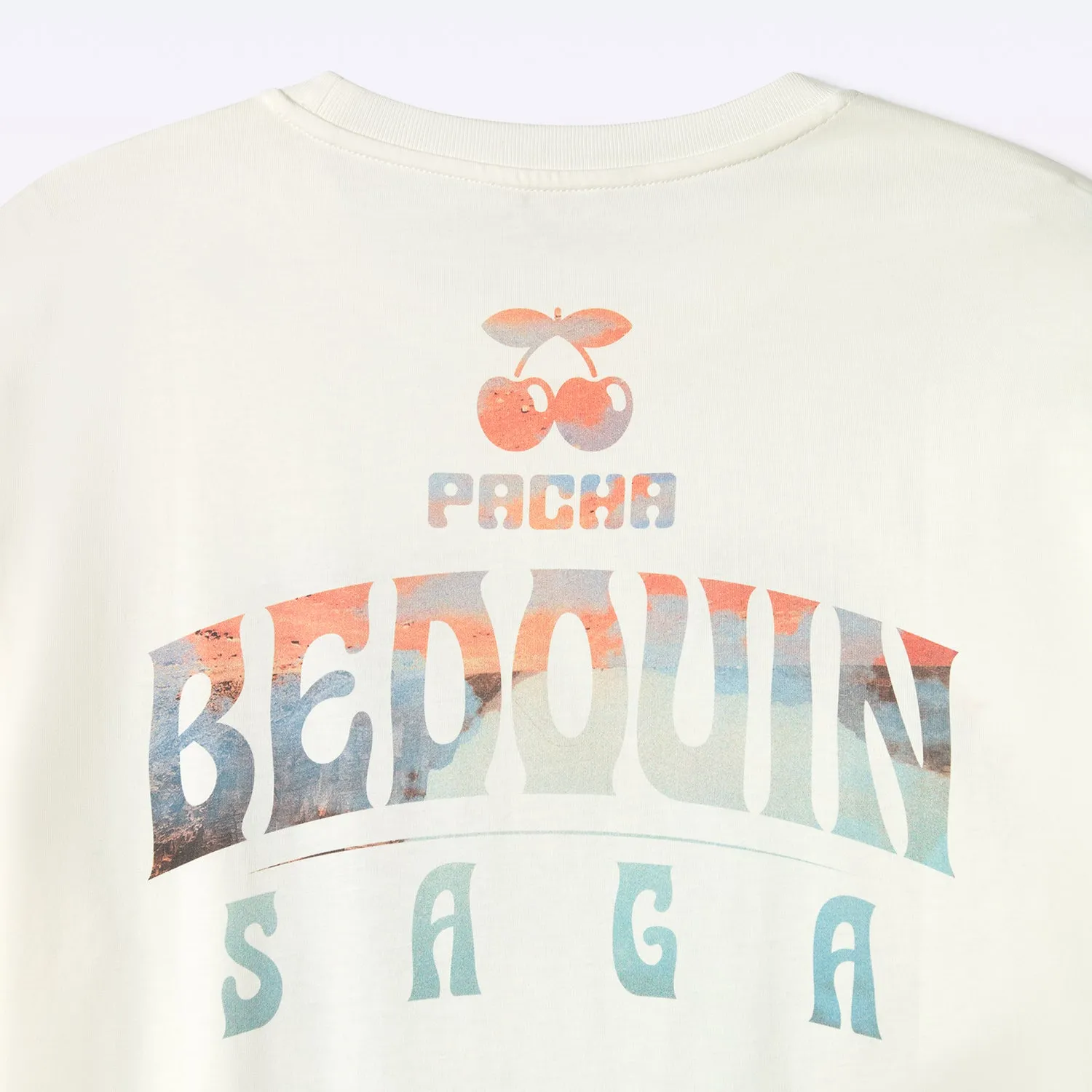 Camiseta Bedouin x Pacha - Edición Limitada