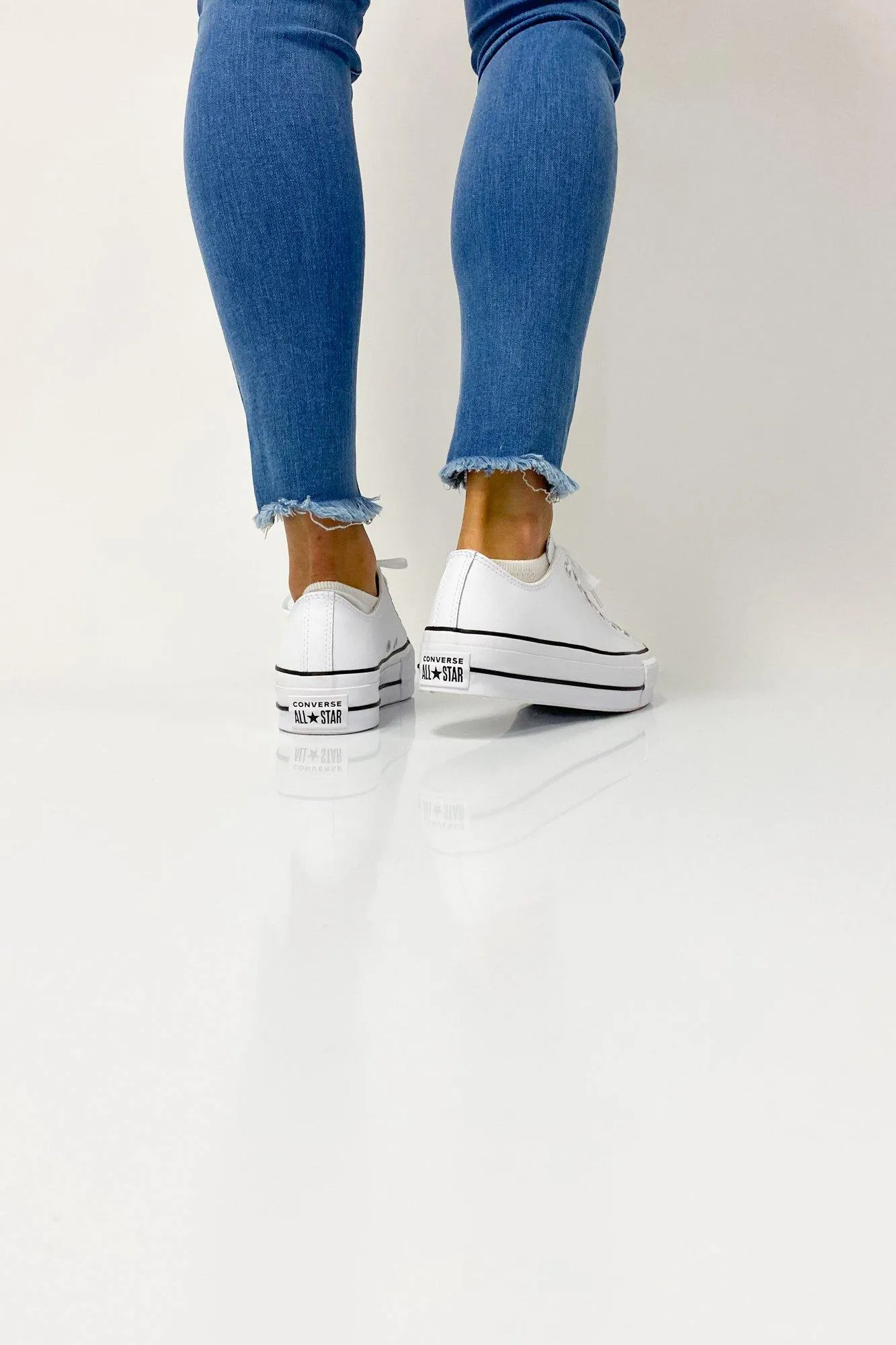 Converse Chuck Taylor All Star Lift Leather Low White