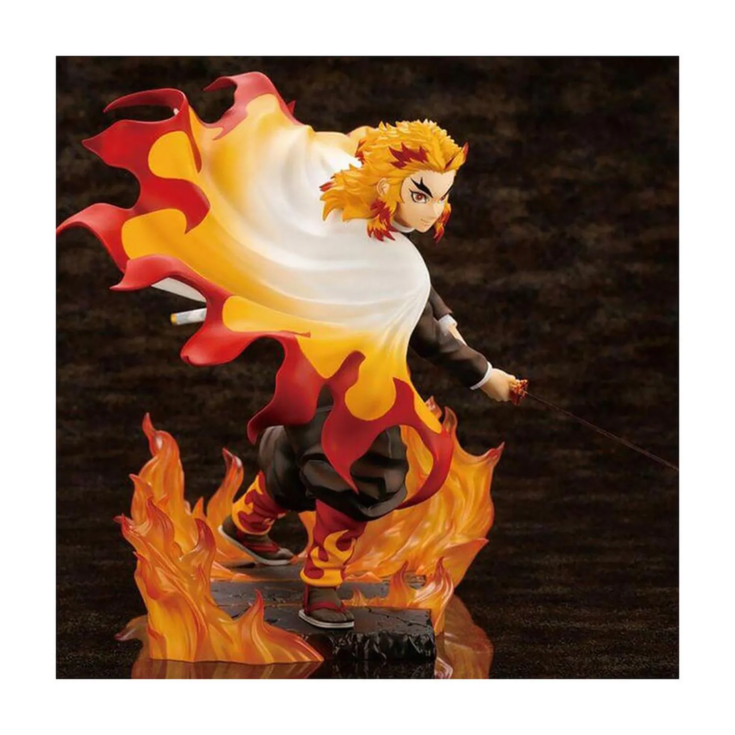 Kotobukiya Estatuilla Kyojuro Rengoku Demon Slayer: Kimetsu No Yaiba