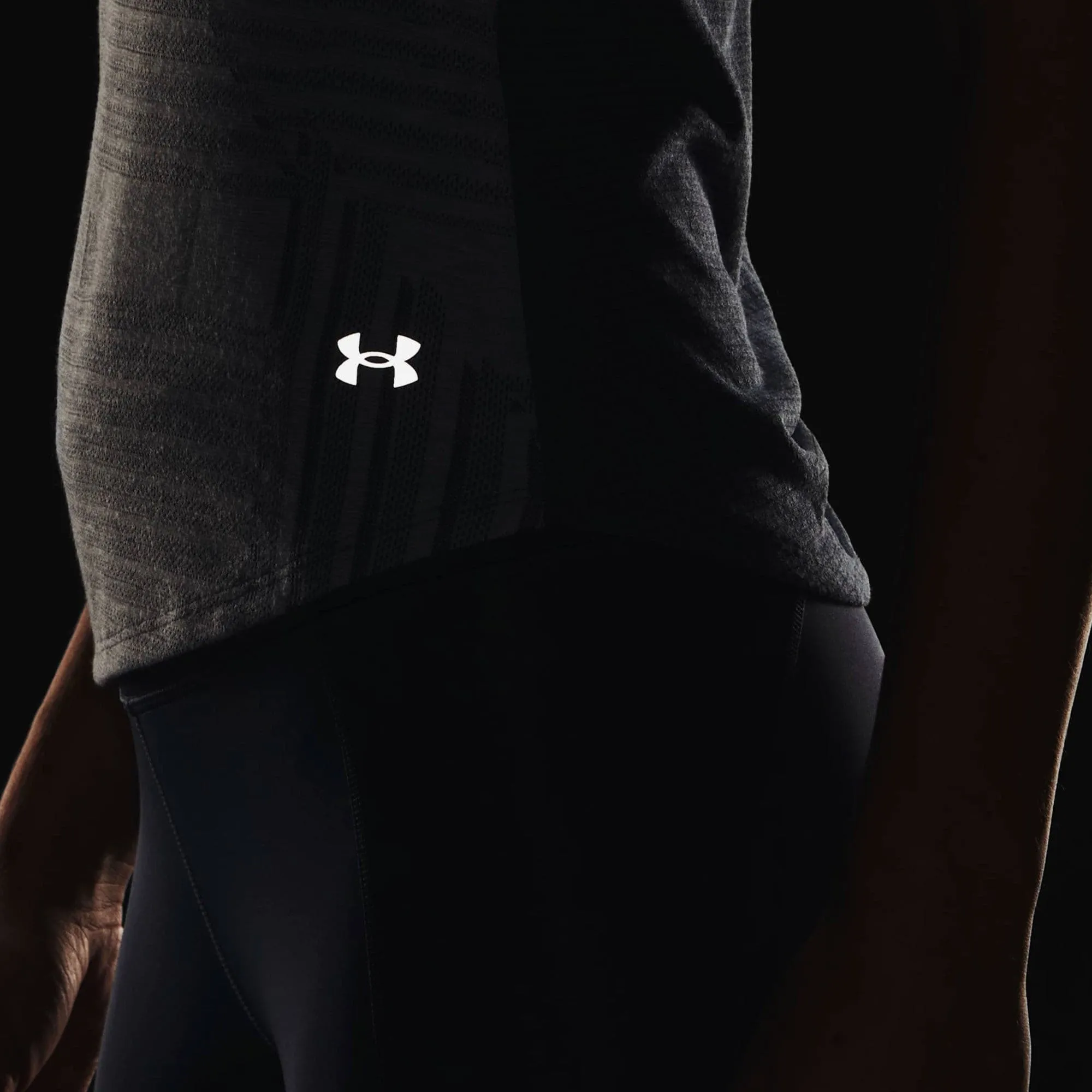 Áo Ba Lỗ Nữ Under Armour Streaker - Xám