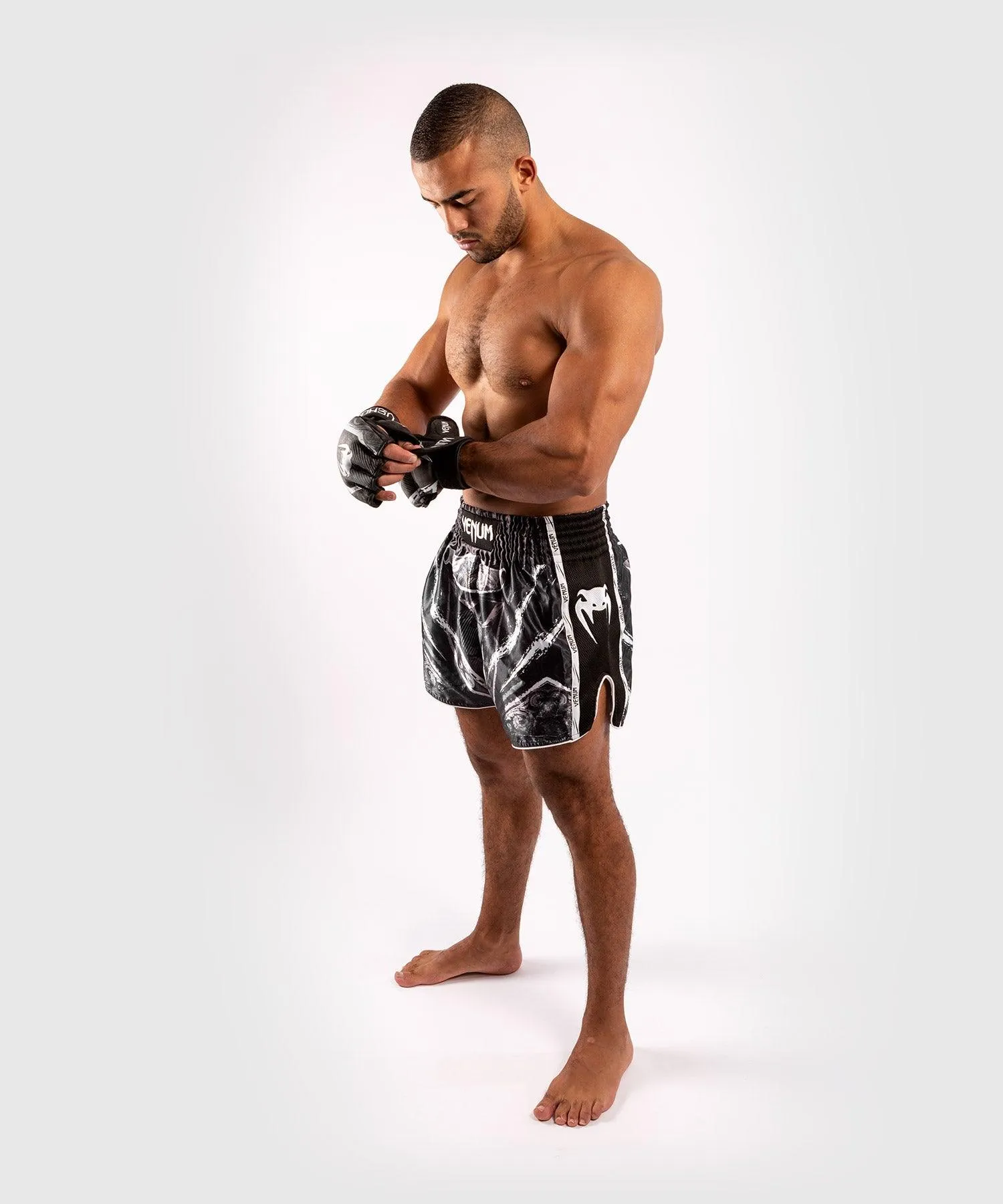 Pantalón de Muay Thai Venum GLDTR 4.0