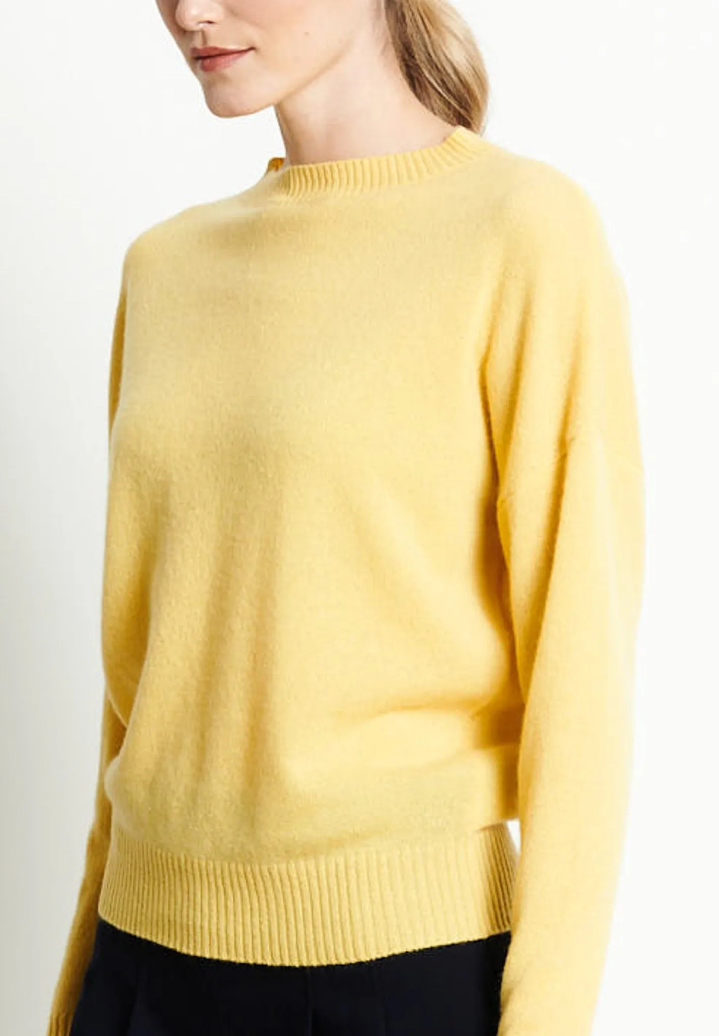 RIA 2 Pull col rond oversize en cachemire jaune