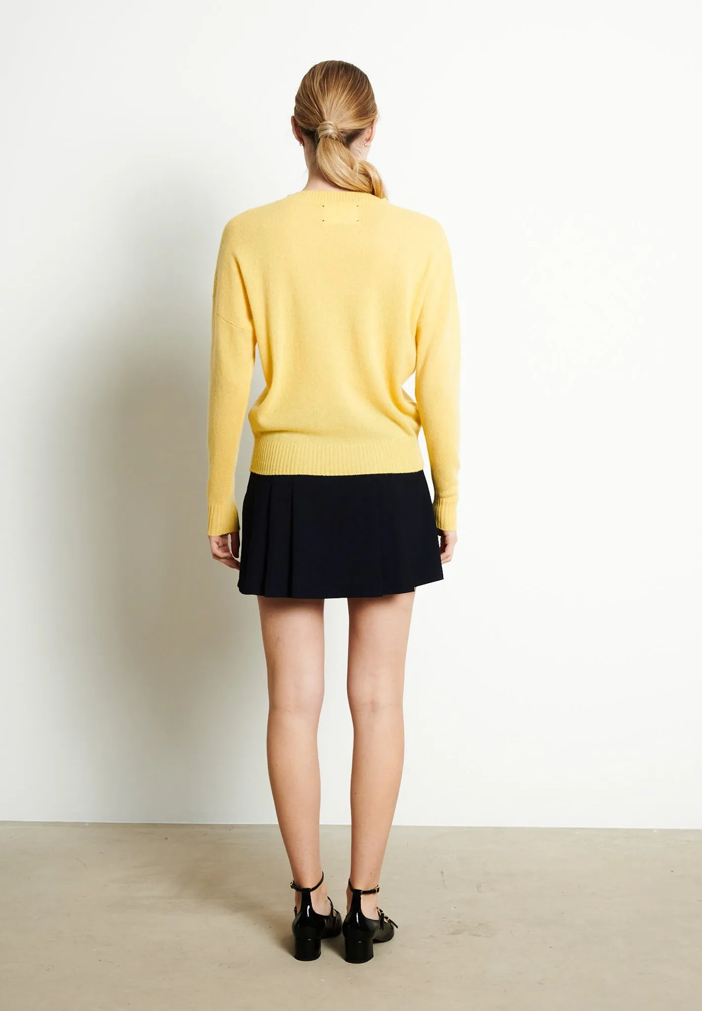 RIA 2 Pull col rond oversize en cachemire jaune